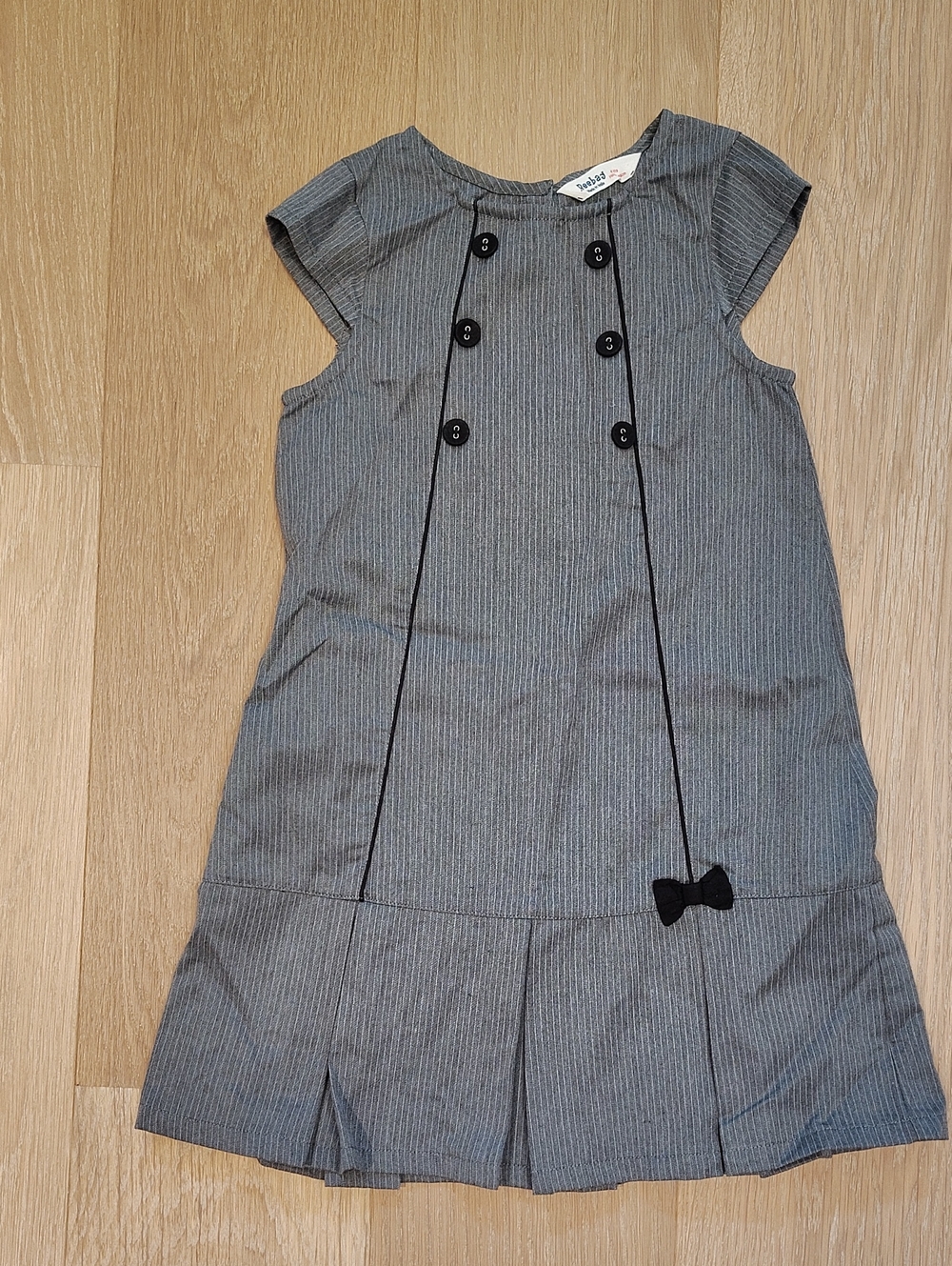 Girls' Gray Pinstripe Pleated Hem Dress with Button & Bow Detail